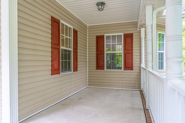 145 Redgrass Ln