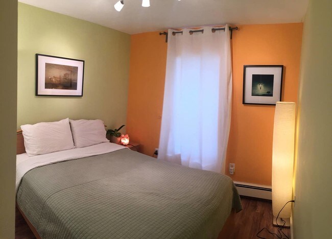 Bedroom - 94 Hammond St Unit B