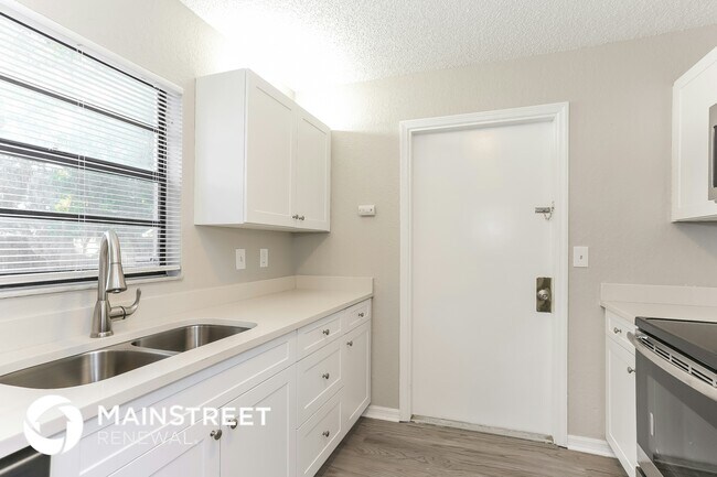 Photo - 1711 42nd St S