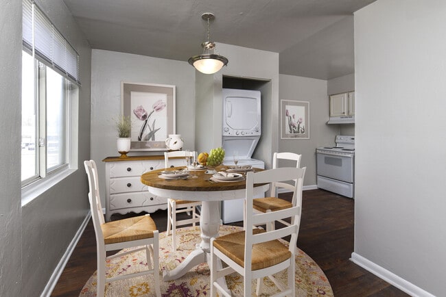 Chesapeake Pointe