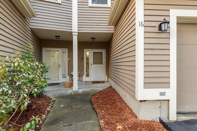 Photo - 168 Upton St