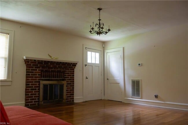 Photo - 107 E Taylor Ave