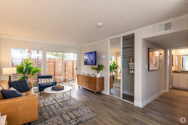 Model 1BR, 1BA -750SF - Living Room