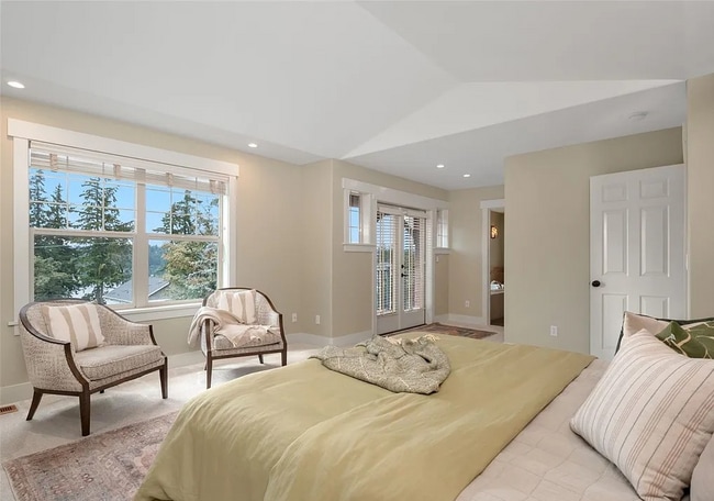 Photo - Space, Views & Freedom: The Newcastle Home That Has It All