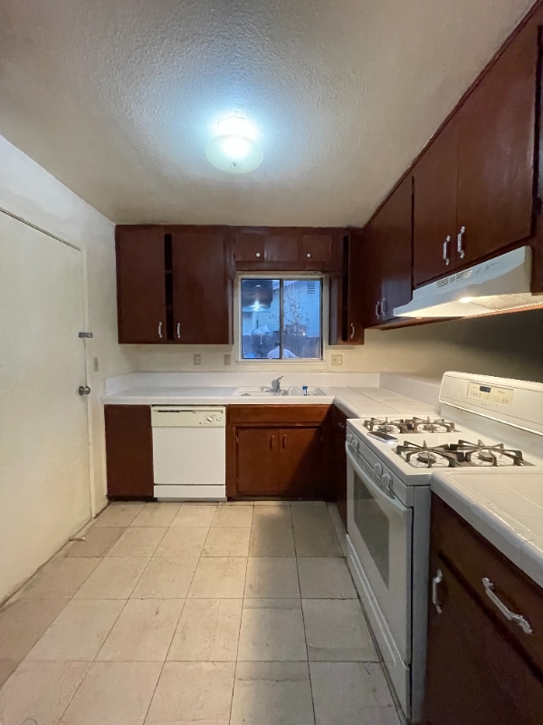 Photo - 805 Cadillac Dr