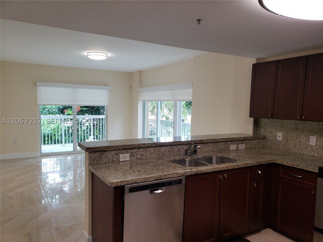 Photo - 2740 SW 28th Terrace Unit 209