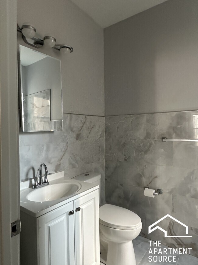 Photo - 4033 W Crystal St Unidad 1