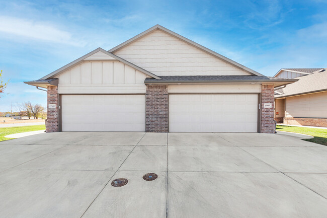 Building Photo - 13607 Hunters View St Rental