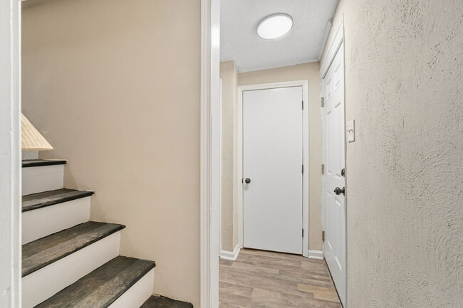 Photo - 1310 Oakwood Ave