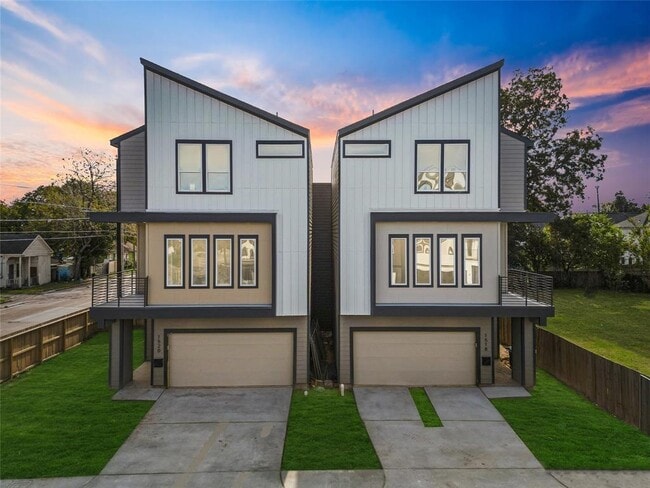 Photo - 1518 Malvern St House