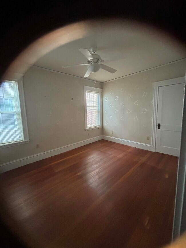 Photo - 115 Beech St Unit 1
