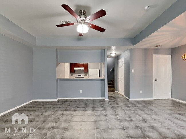 Building Photo - 6022 State St Rental