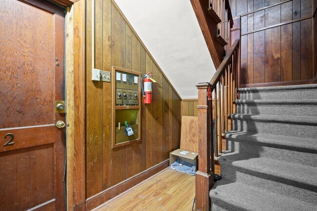 3332 Carol Dr