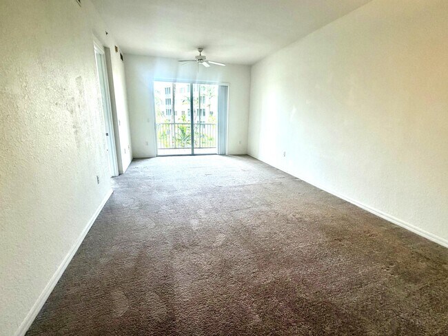 Photo - 3600 Oaks Clubhouse Dr Unit 309