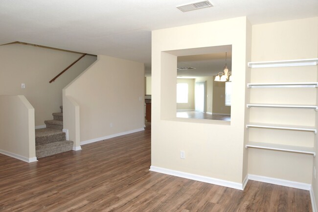 Photo - Move-In Special!