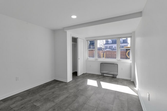 211 Summer St