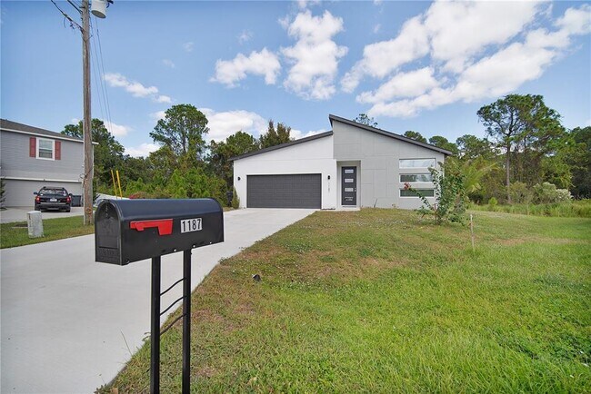 Photo - 1187 N Platte Ln