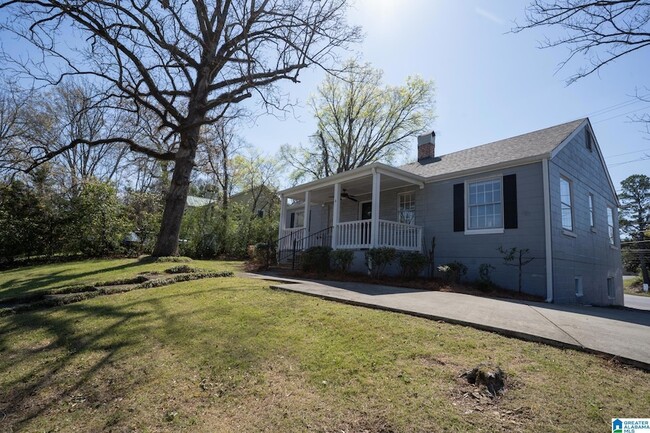 Building Photo - 9 Edgehill Rd