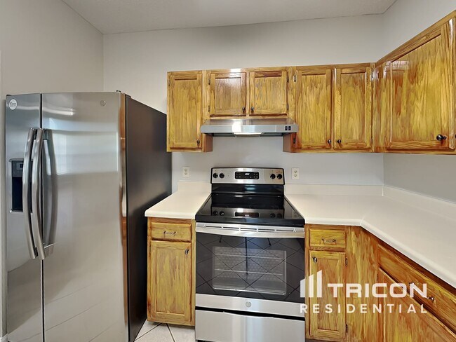 Photo - 627 Rapids Rd