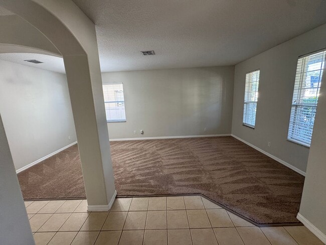 Photo - Waterford Trails: 5 Bedroom+ loft, 3 Bath,...