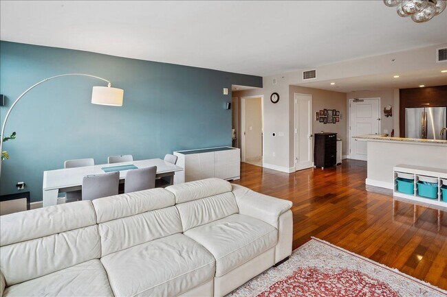 Photo - 8100 River Rd Unit 302