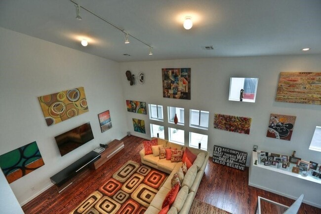 Photo - 317 Sydnor St