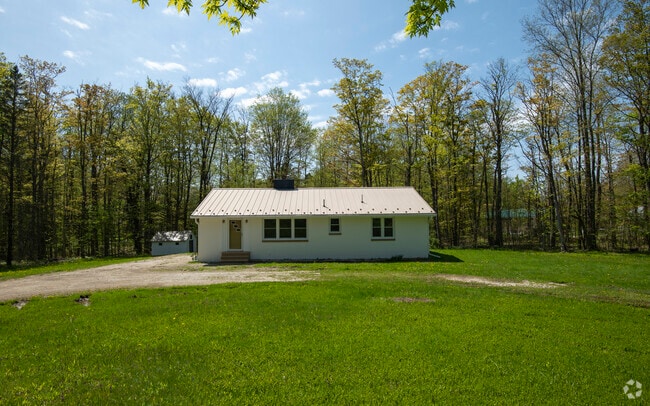 Building Photo - 9170 Storey Rd Rental