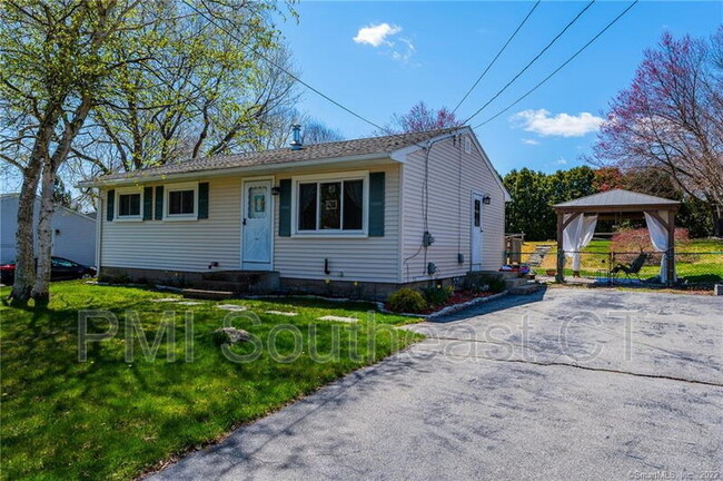 Building Photo - 36 Whittle St Unit Bed 3