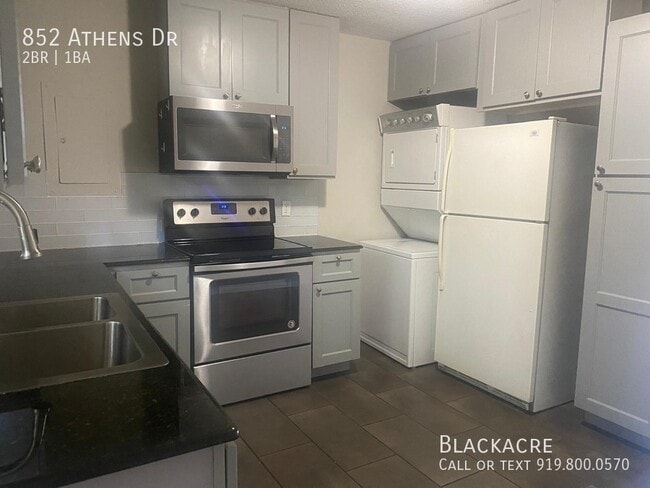 Photo - 852 Athens Dr