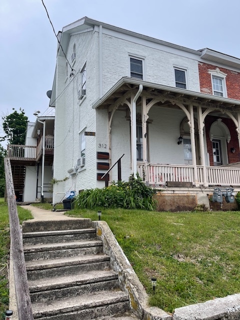 Photo - 312 W 2nd St