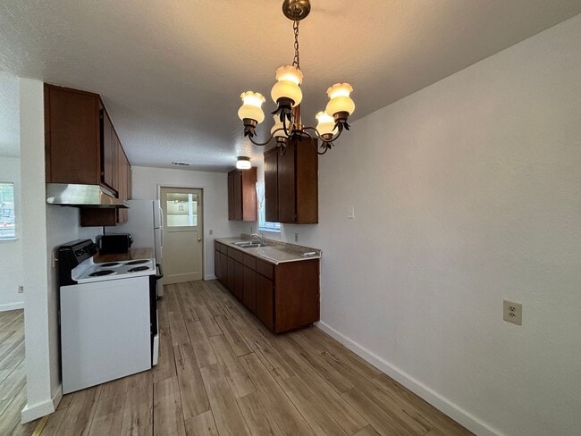 Photo - 1455 Alamo Dr