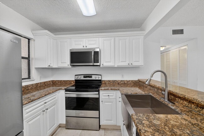 Photo - 1681 Balfour Point Dr Unidad F
