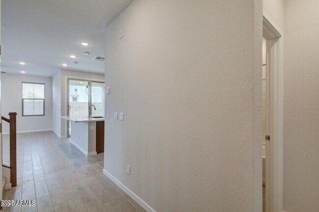 Photo - 2831 S Central Dr