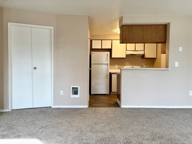 Photo - Overlook Pointe Apartments