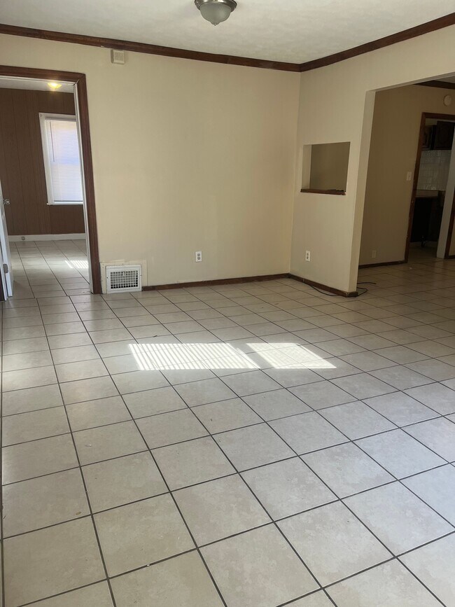 Photo - 1448 Pawnee Blvd