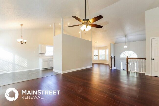 Photo - 395 Whaleys Lake Dr