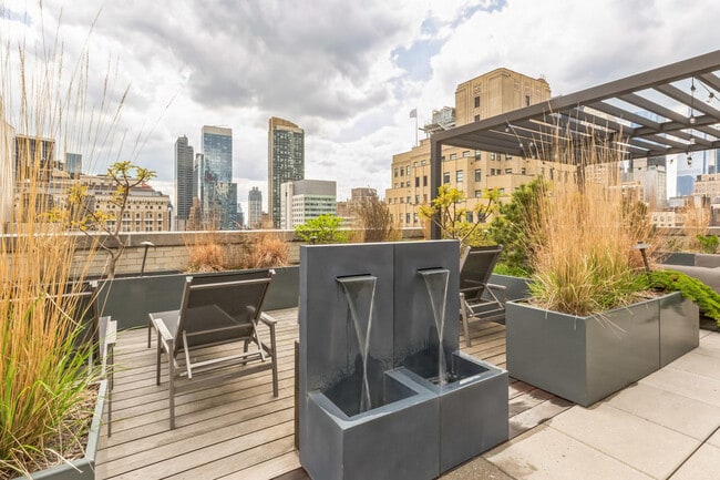 Building Photo - 64B W 37th St Rental