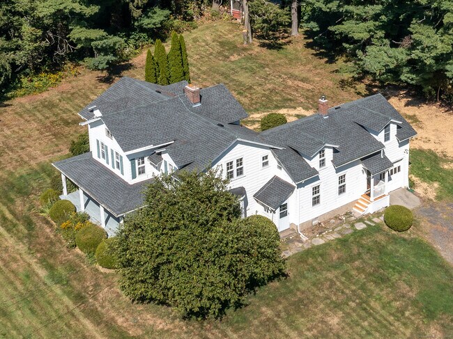 Photo - 510 Good Hill Rd