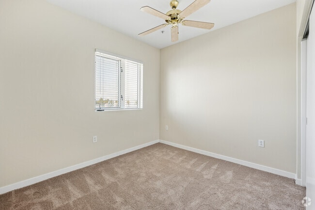 2BR, 1BA - 860SF - Second Bedroom
