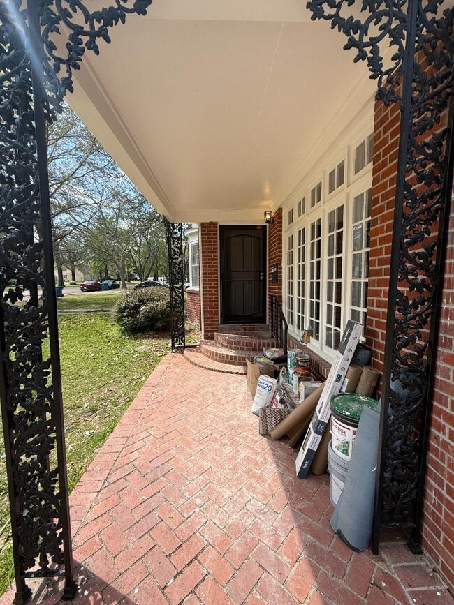 Photo - 629 Catalpa St