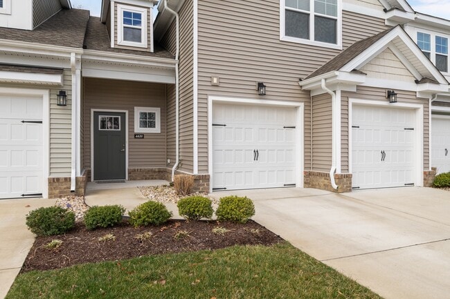 Building Photo - 4260 Longleaf Pl