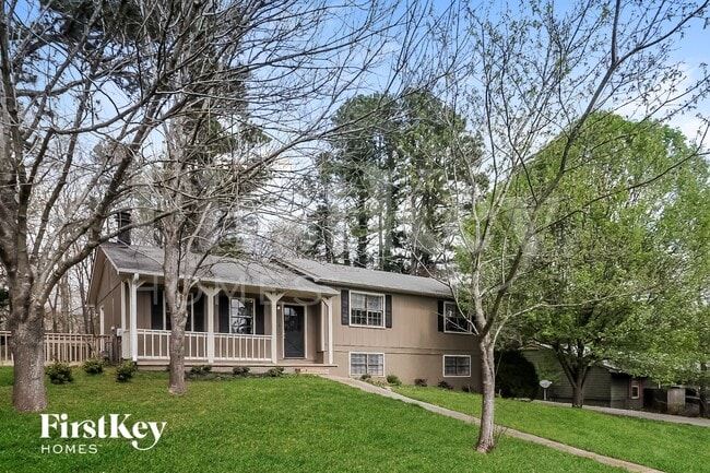 Photo - 3762 Cambridge Dr SW
