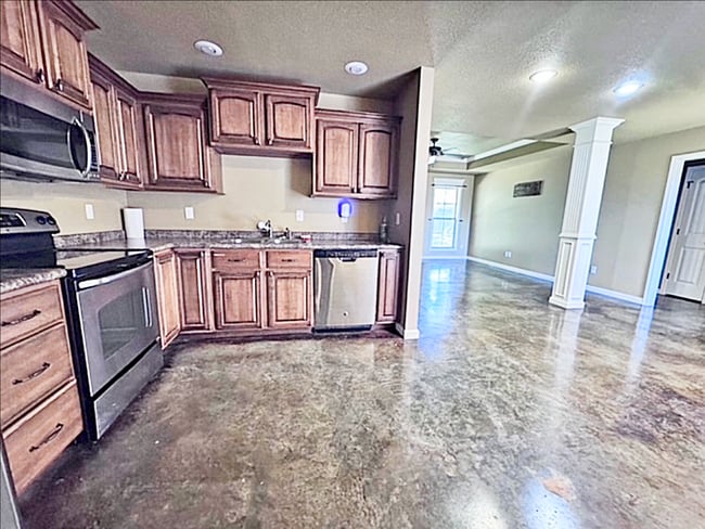 Photo - 3 Bedroom, 2 Bathroom Home