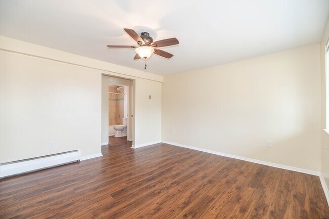 Photo - 4900 W 8th Ave