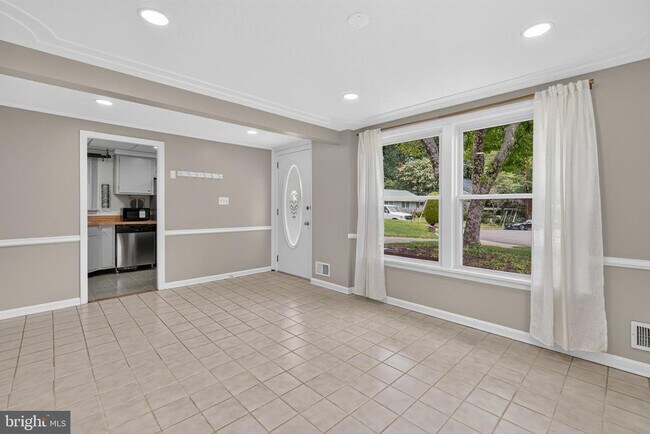 Photo - 7027 Jefferson Ave