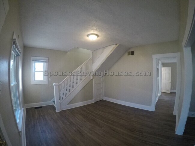 Photo - 3122 Ralston Ave