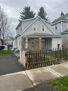 232 Hall Ave. - 3 bedroom / 1 bathroom - $... - 232 Hall Ave. - 3 bedroom / 1 bathroom - $...