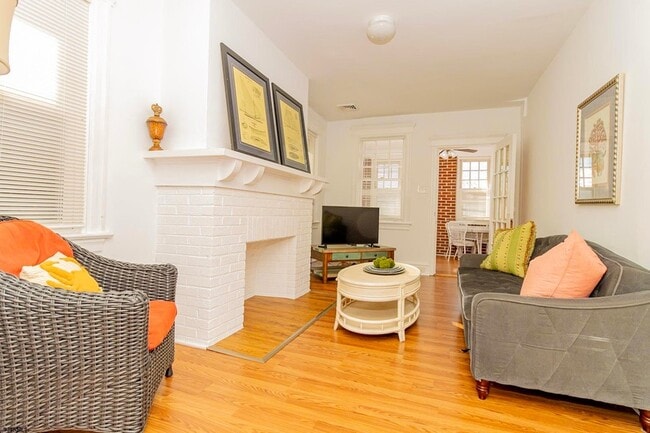 Photo - 5 N Newport Ave