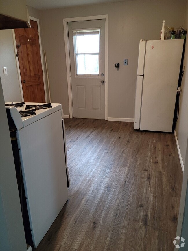 Building Photo - 2316 Rockwell St Unit 2-2318 Rental