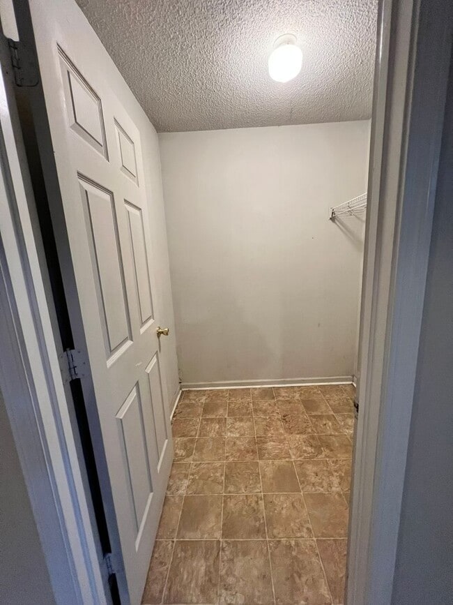 Photo - 3BD/ 2BA in Hidden Lake Subdivision
